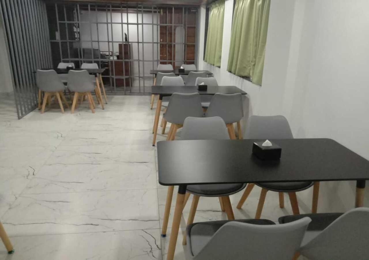 Sharman Suites Пюн Екстериор снимка