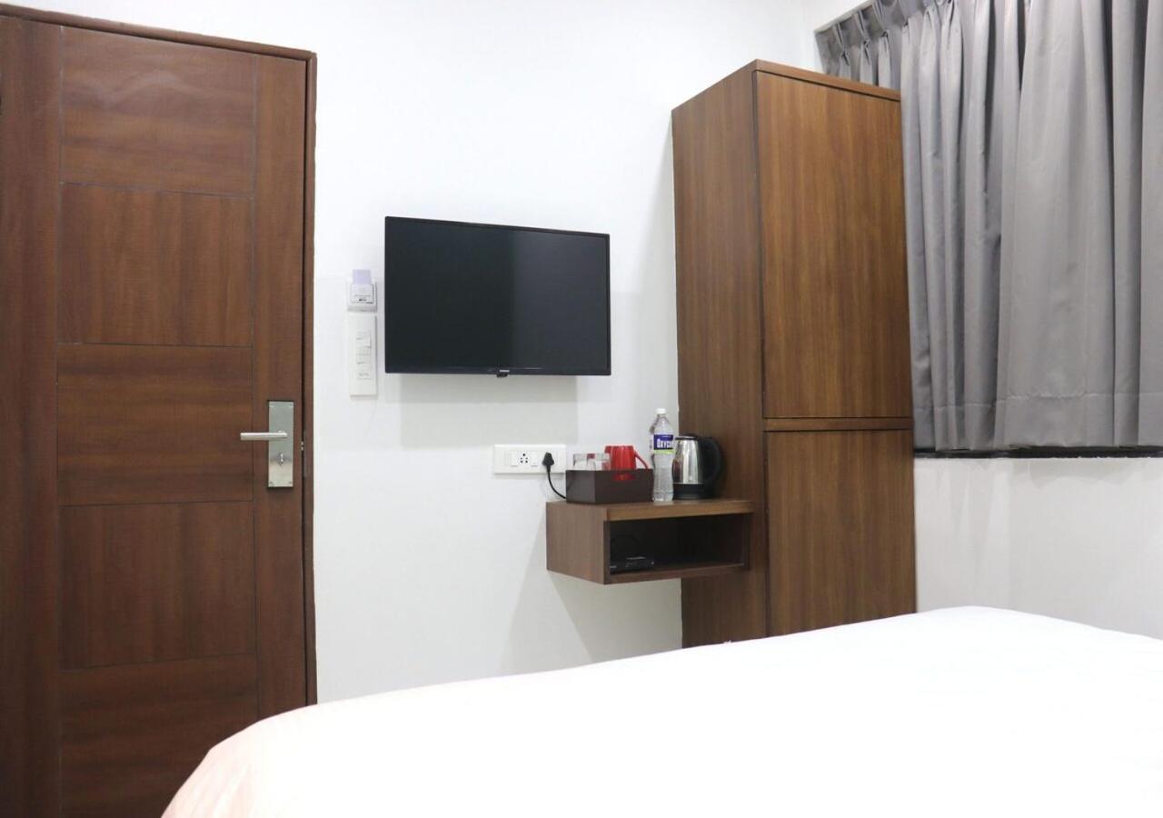 Sharman Suites Пюн Екстериор снимка