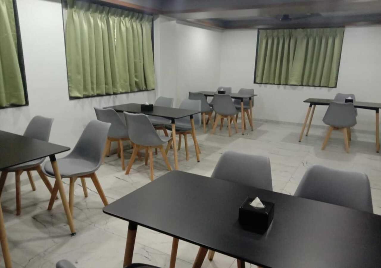 Sharman Suites Пюн Екстериор снимка