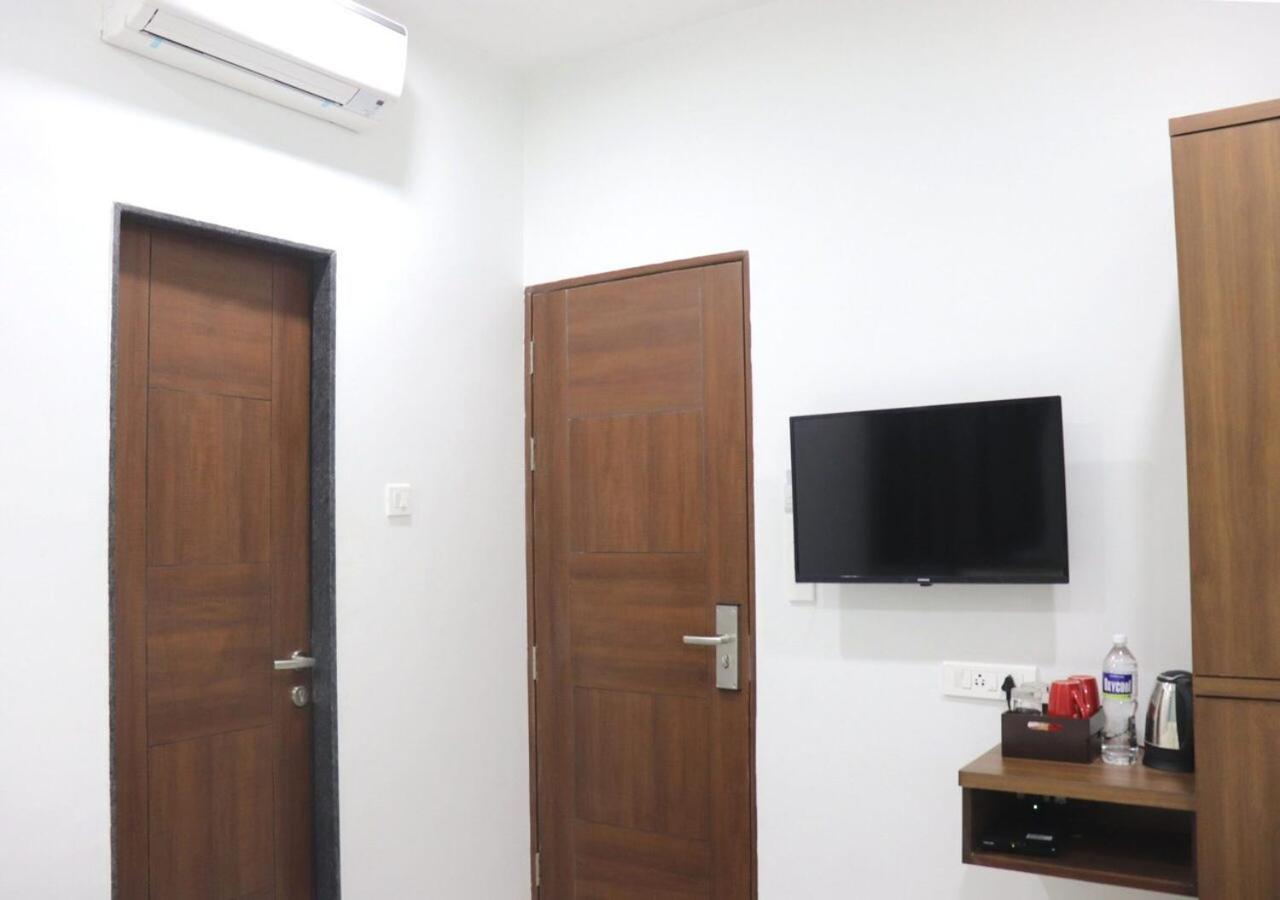 Sharman Suites Пюн Екстериор снимка